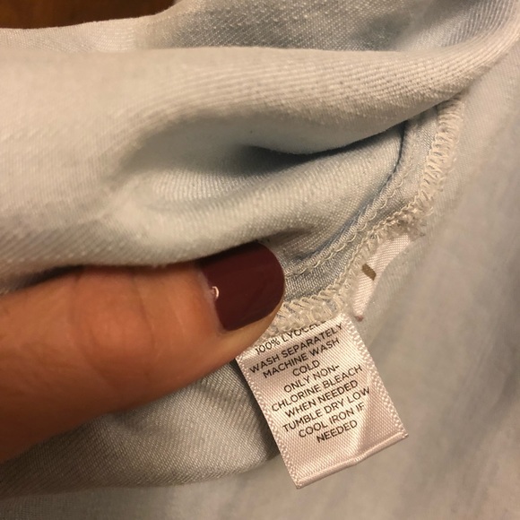 LOFT collarless, button down chambray tunic top - Picture 4 of 5